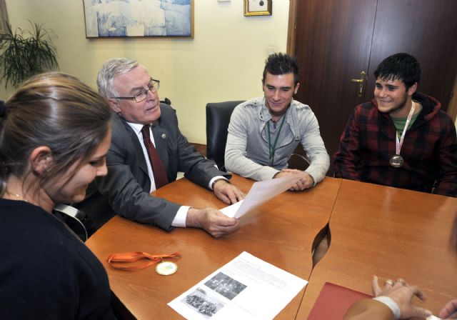 Palistas de Ciencias del Deporte de la Universidad de Murcia ganan el oro en regata internacional - 1, Foto 1