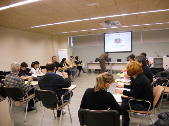 Empleo promueve el autoempleo a travs de charlas informativas, Foto 1