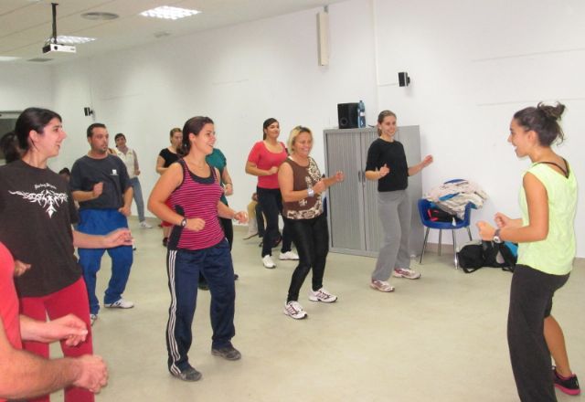 Clases de zumba para mejorar la autoestima, el cuerpo y la mente - 1, Foto 1
