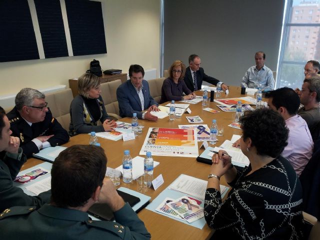 El Alcalde de Lorca preside la constitución de la Mesa Local contra la Violencia de Género - 1, Foto 1