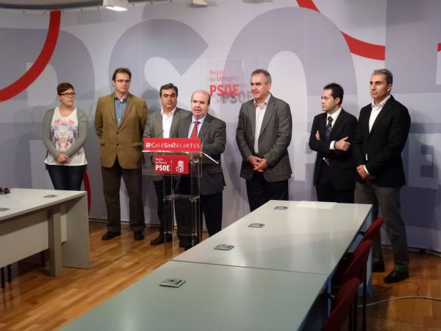 Gaspar Zarrías anuncia que los alcaldes del PSOE asesorarán y ayudarán a las familias que estén en peligro de desahucio - 1, Foto 1