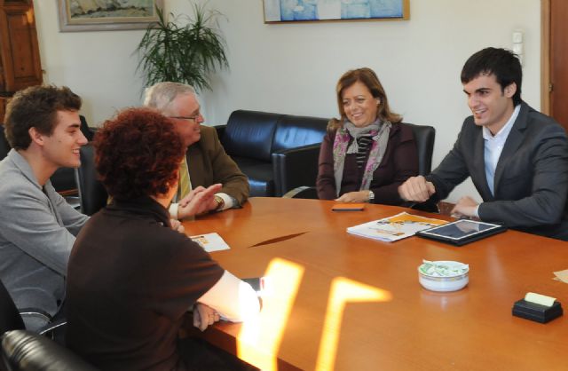 La asociación ALUM (Alumnos de Letras de la Universidad de Murcia) ha mantenido una reunión con el rector de la Universidad - 1, Foto 1