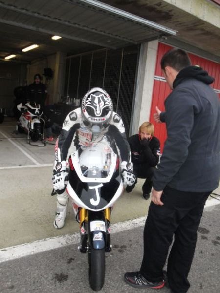 Juanfran Guevara, rueda con su nueva TSR Honda - 2, Foto 2