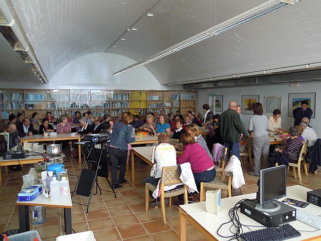 Los mayores conocen los usos saludables de las Plantas en el Cemacam de Torre Guil - 1, Foto 1