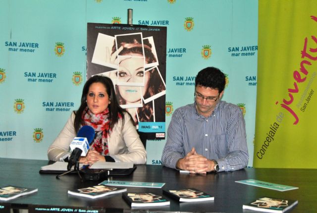 La concejal de Juventud presentó el catálogo que resume IMAGINA 2012 - 1, Foto 1