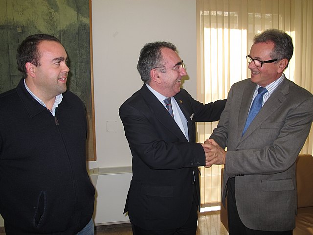 El consejero Manuel Campos se reúne con el alcalde de Abarán - 1, Foto 1