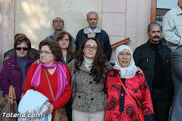 Totana se suma a la lucha contra la violencia de gnero, con una concentracin silenciosa. - 8