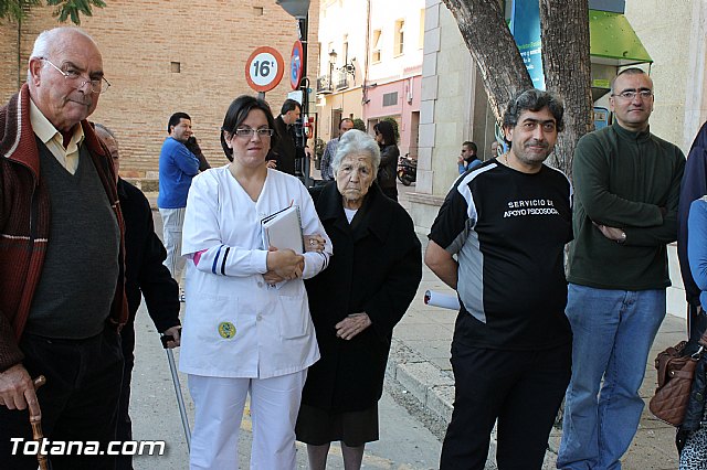 Totana se suma a la lucha contra la violencia de gnero, con una concentracin silenciosa. - 11
