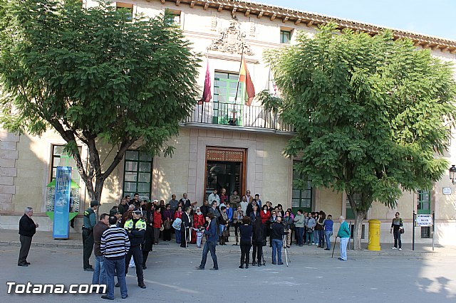 Totana se suma a la lucha contra la violencia de gnero, con una concentracin silenciosa. - 12
