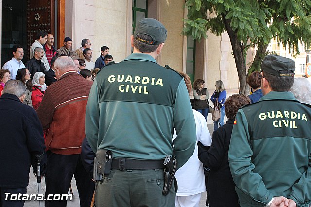 Totana se suma a la lucha contra la violencia de gnero, con una concentracin silenciosa. - 14