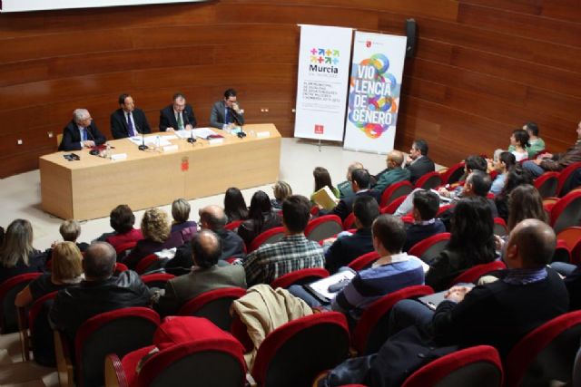 El Alcalde entrega el premio Murcia en Igualdad a dos magistradas de los Juzgados de Violencia sobre la Mujer - 5, Foto 5