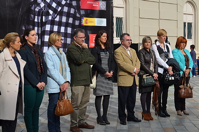 Campos apela al compromiso individual de los murcianos para erradicar comportamientos incompatibles con la libertad de la mujer - 1, Foto 1
