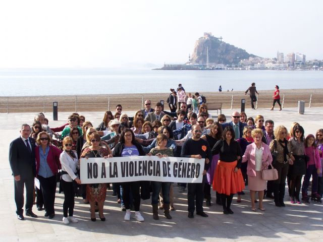 El cortometrajeMaltrato gana el III ConcursoCorto con la Violencia - 3, Foto 3