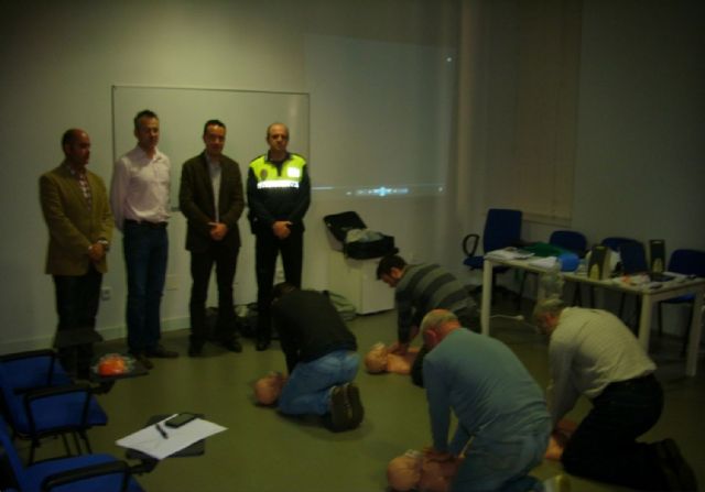 Curso de Reanimación Cardio Pulmonar básica y de primeros auxilios - 1, Foto 1