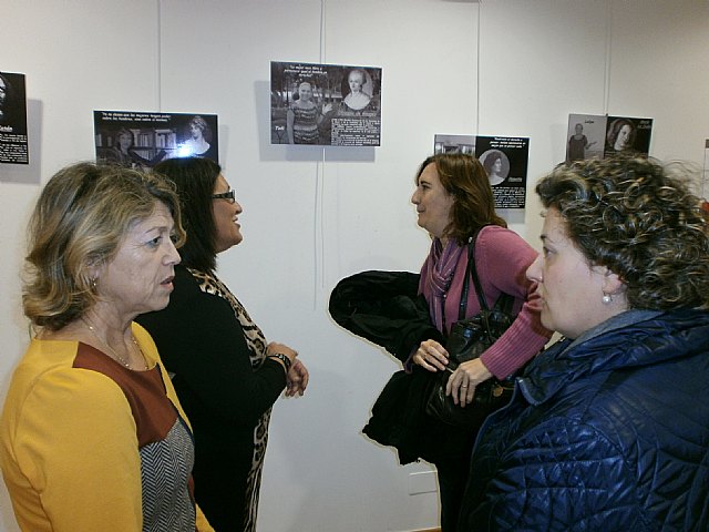 El Aula de Cajamurcia acoge la exposición Mujeres aguileñas vistas por mujeres aguileñas: Una mirada de género - 1, Foto 1