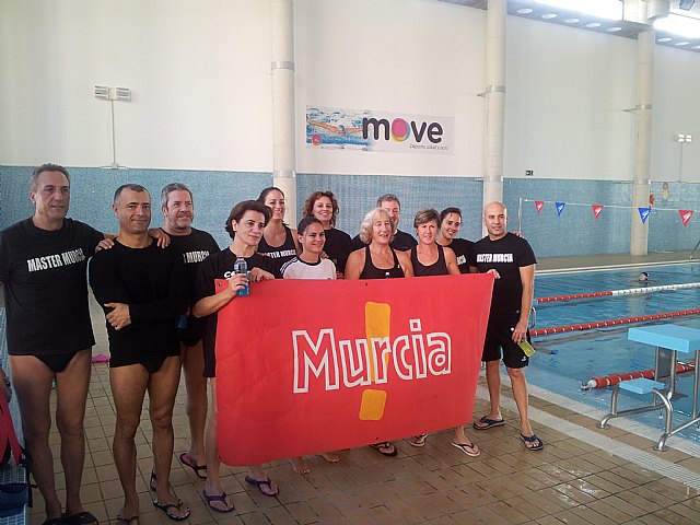 El Club Natación Master Murcia realiza uno de sus entrenamientos en las instalaciones de Move en Totana, Foto 2