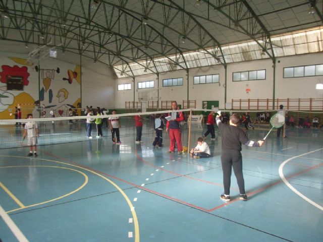 La concejala de Deportes organiz la fase local de bdminton de Deporte Escolar - 8