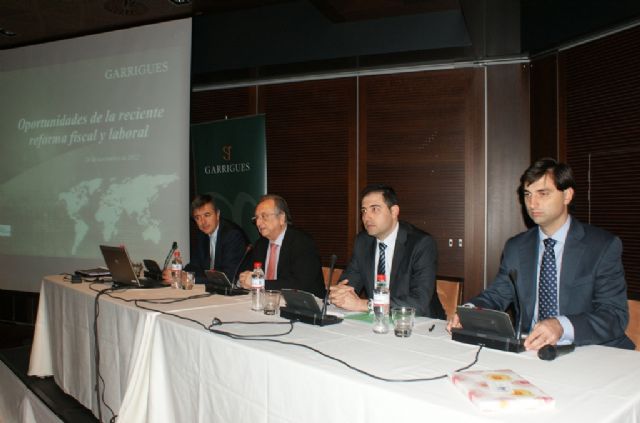 Garrigues analiza ante los empresarios las oportunidades derivadas de las reformas fiscales y laborales - 1, Foto 1