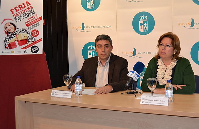 Más de 50 comercios y empresas participan en la I Feria Navideña de San Pedro del Pinatar - 1, Foto 1