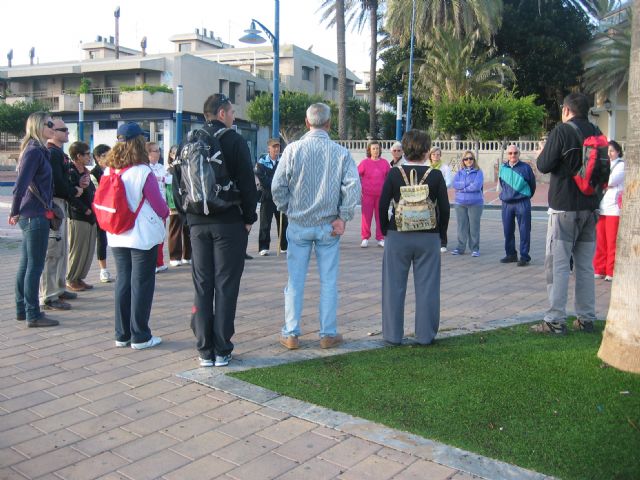 Éxito de la salida urbana convocada desde el Banco del Tiempo - 1, Foto 1