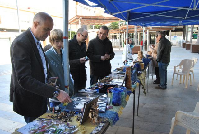 Aidemar saca su artesanía a la calle - 1, Foto 1