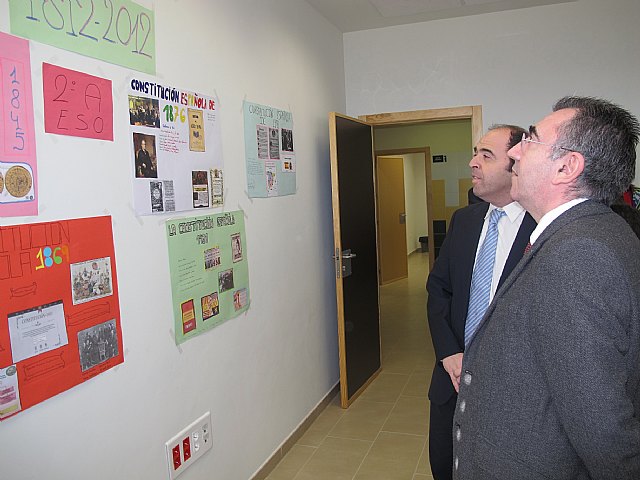 Campos resalta los valores y principios de la Constitución como el vértice del presente y futuro de una sociedad cohesionada y plural - 2, Foto 2