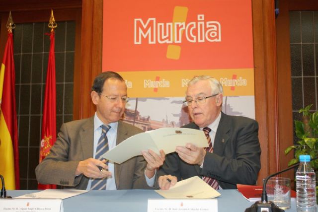 La Universidad de Murcia facilita al Ayuntamiento las herramientas informáticas necesarias para desarrollar la Administración Electrónica - 3, Foto 3