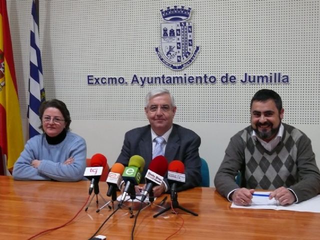 El Ayuntamiento y Cáritas Interparroquial firman el Convenio para 2012 - 1, Foto 1