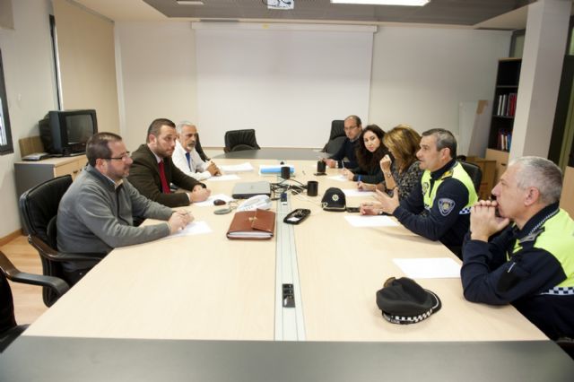 Seguridad Ciudadana y Urbanismo se coordinan para inspeccionar las fiestas de Nochevieja - 1, Foto 1