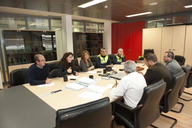 Seguridad Ciudadana y Urbanismo se coordinan para inspeccionar las fiestas de Nochevieja - 2, Foto 2