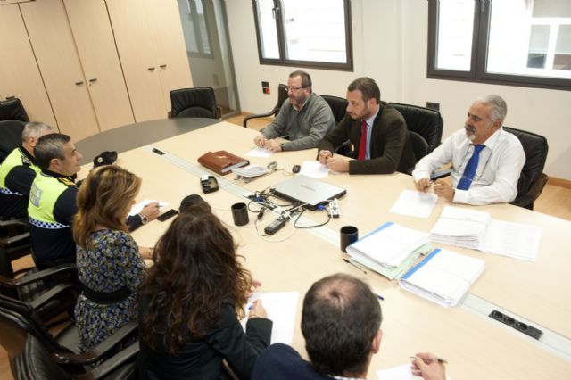 Seguridad Ciudadana y Urbanismo se coordinan para inspeccionar las fiestas de Nochevieja - 3, Foto 3