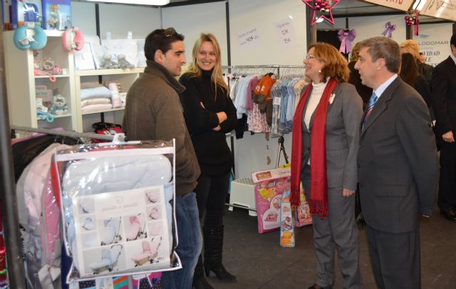 La I Feria Navideña arranca con importantes descuentos en más de 50 establecimientos - 2, Foto 2