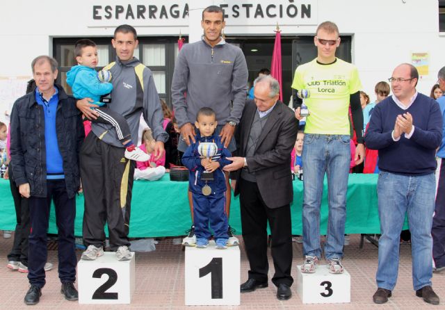 El Campeón del Mundo Abel Antón participa en la XIX Carrera Popular de La Estación-Esparragal junto a casi 400 atletas de la Región de Murcia - 3, Foto 3