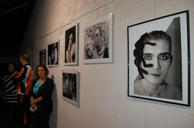 La emblemática Torre Vieja de Alguazas alberga hasta el próximo Domingo 16 de Diciembre la exposición colectiva Transbordo/Trans-gótico - 2, Foto 2