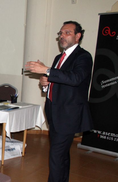 Los Lunes de Información comienzan invitando a la automotivación - 1, Foto 1