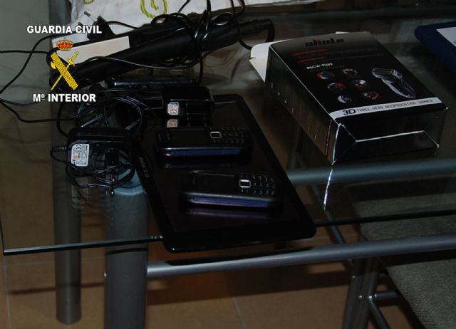 La Guardia Civil desarticula un grupo criminal organizado especializado en robos y hurtos en  áreas de descanso de autovías del levante español - 1, Foto 1