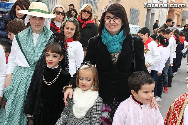 Students from schools "Reina Sofia" and "Santa Eulalia" pilgrimages celebrate their children in honor of the patron, Foto 1