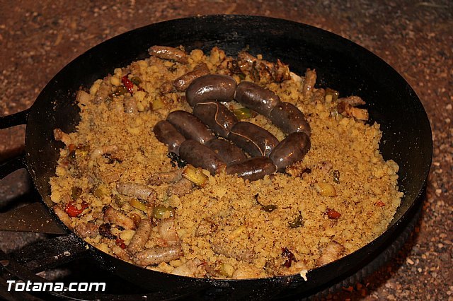 Una veintena de peñas participaron en el quinto concurso de migas con motivo de las fiestas patronales de Santa Eulalia - 1, Foto 1