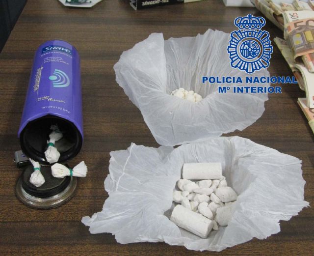 La Policía Nacional detiene en Beniaján a un vecino del municipio al que se le intervienen diversas cantidades de droga y armas - 3, Foto 3