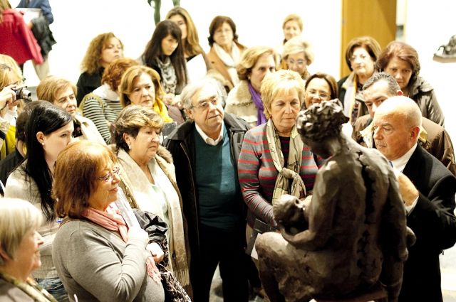 González Beltrán guía su exposición en el Teatro Romano - 1, Foto 1