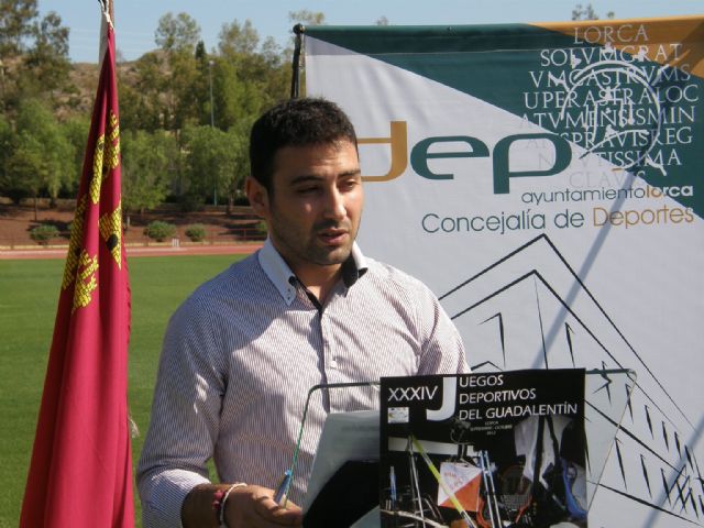 La Concejalía de Deportes pone en marcha una campaña solidaria de recogida de alimentos - 1, Foto 1