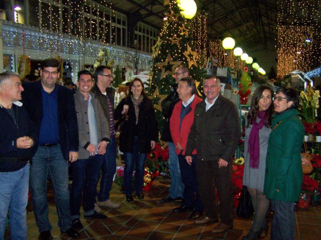 Más de 7.000 personas visitan la I Feria Navideña de la Plaza de Abastos de Águilas - 1, Foto 1