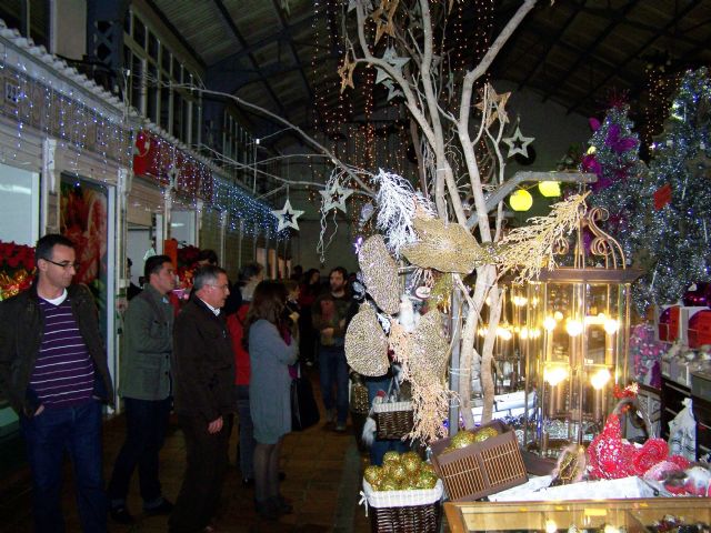 Más de 7.000 personas visitan la I Feria Navideña de la Plaza de Abastos de Águilas - 3, Foto 3