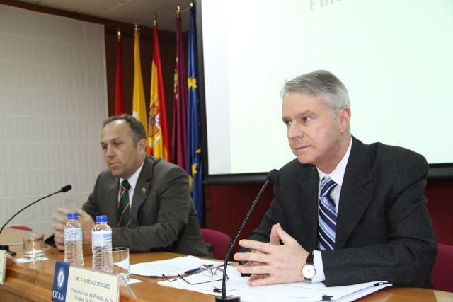 El Comisionado de Policía de Nueva York, y coordinador del programa de seguridad NYPD Shield, Rafael Pineiro - 1, Foto 1