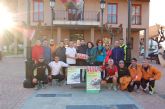 Una veintena de corredores profesionales y aficionados recogen juguetes para los niños necesitados de Alguazas