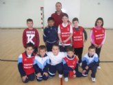 El colegio La Milagrosa consigue el primer puesto en las fases locales de baloncesto benjamn y voleibol alevn de Deporte Escolar