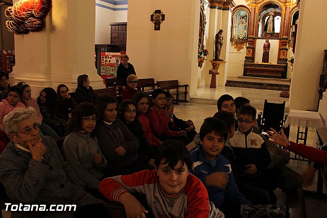 Alumnos de religin de diferentes colegios de de Totana asistieron a una misa en honor a Santa Eulalia - 27