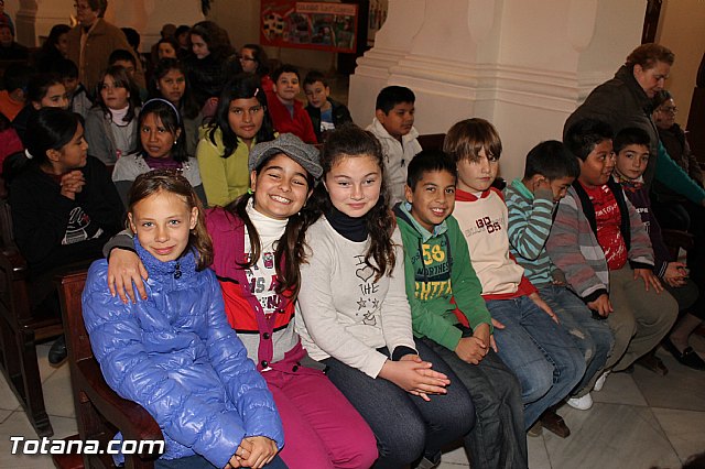 Alumnos de religin de diferentes colegios de de Totana asistieron a una misa en honor a Santa Eulalia - 43