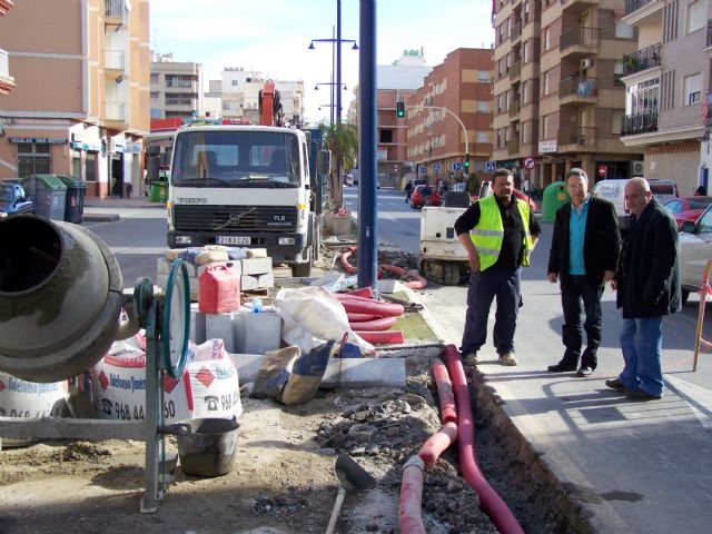 Una nueva rotonda en la calle Luis Prieto evitará embolsamientos de agua y facilitará la incorporación de los vehículos - 2, Foto 2
