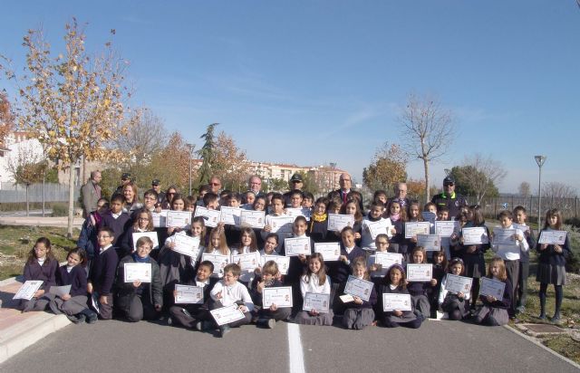 Más de 500 escolares participan en las Jornadas de Educación Vial del nuevo Parque de Tráfico de Caravaca - 2, Foto 2